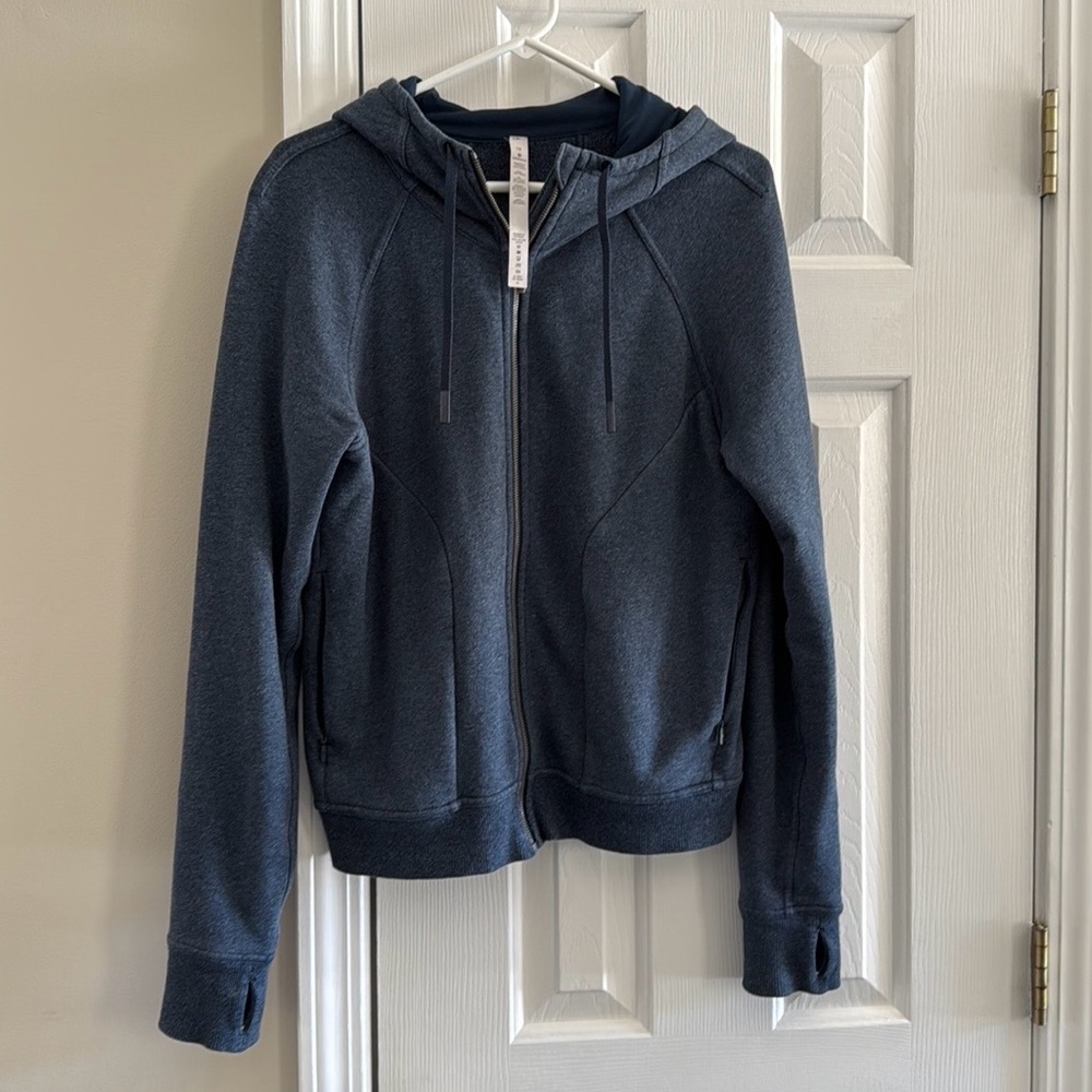 Lululemon Women’s zip-up hoodie sz 10